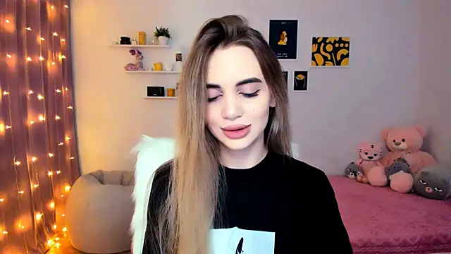 Snapshot of aPieceOfJoy chatting on 24, 12, 2024 aPieceOfJoy online show from 24, 12, 2024