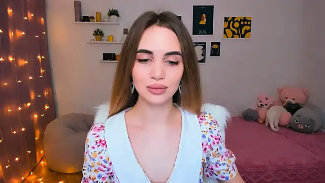 Snapshot of aPieceOfJoy chatting on 8, 2, 2025 aPieceOfJoy online show from 8, 2, 2025