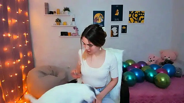 Snapshot of aPieceOfJoy chatting on 13, 2, 2025 aPieceOfJoy online show from 13, 2, 2025