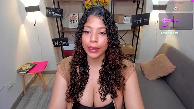 Snapshot of LilyBrunette chatting on 2, 5, 2026 LilyBrunette online show from 2, 5, 2026