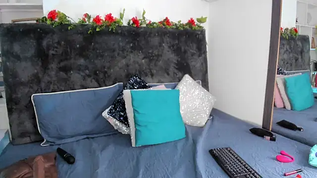 Karlagonzales  online show from 20, 2, 2026