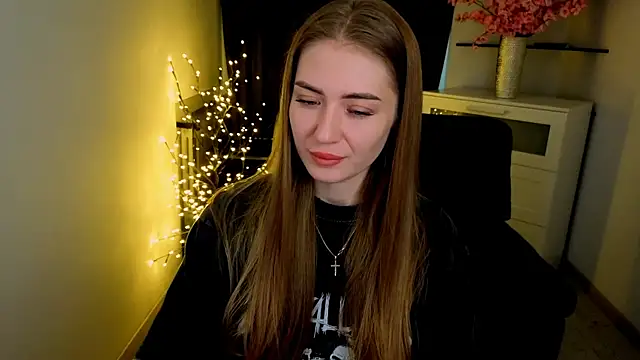 Adelyna Bird online show from 5, 3, 2026