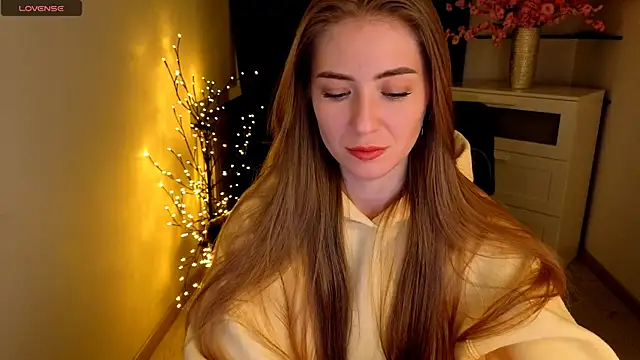 Adelyna Bird online show from 23, 4, 2026