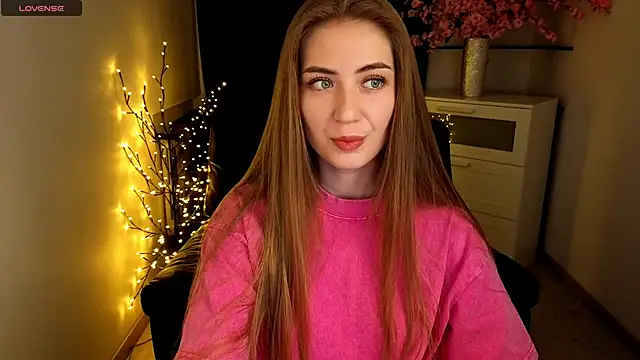 Snapshot of Adelyna_Bird chatting on 5, 6, 2026 Adelyna Bird online show from 5, 6, 2026