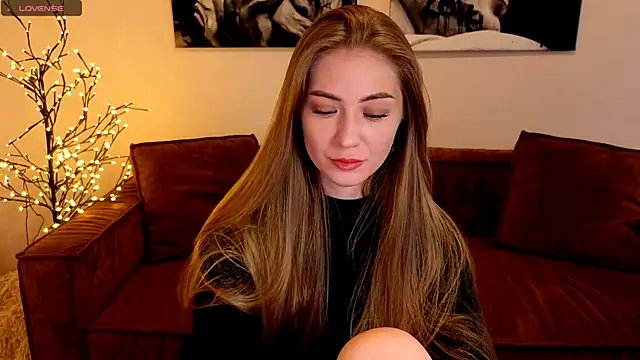 Adelyna Bird online show from 5, 7, 2026