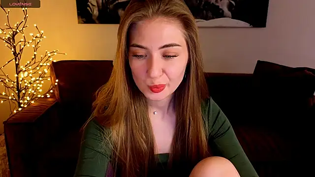 Adelyna Bird online show from 17, 7, 2026