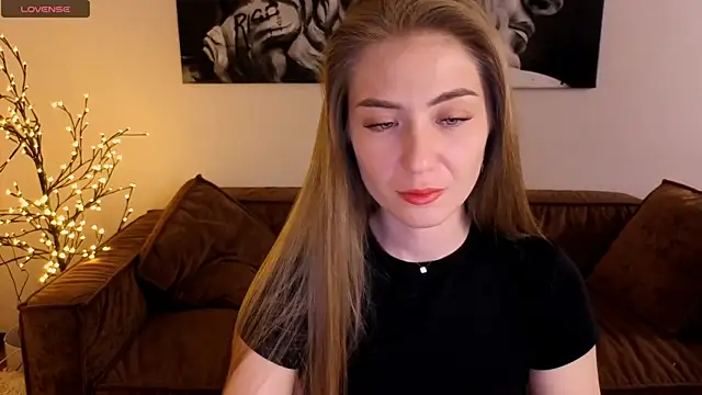 Adelyna Bird online show from 30, 7, 2026