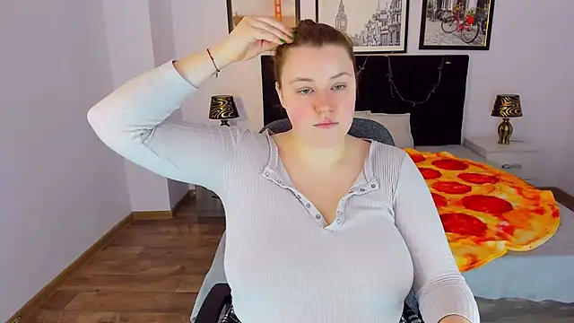 PolinaSalvatore online show from 10, 1, 2025