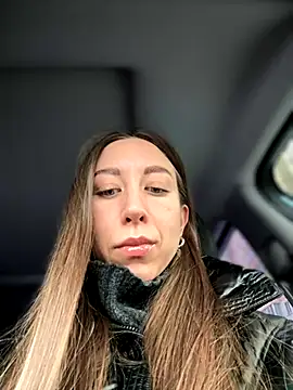 Snapshot of EvaCatt chatting on 13, 11, 2025 EvaCatt online show from 13, 11, 2025