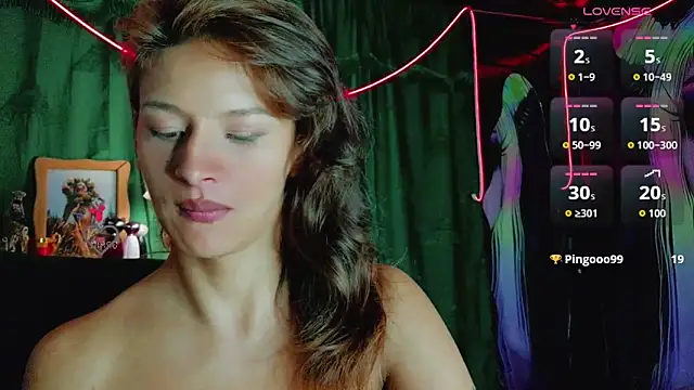 Summer XO online show from 12, 2, 2026