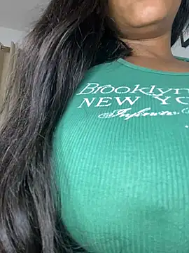 Snapshot of bea3liz chatting on 6, 4, 2026 bea3liz online show from 6, 4, 2026