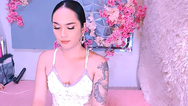 Snapshot of Oriental_Tiara chatting on 18, 1, 2026 Oriental Tiara online show from 18, 1, 2026