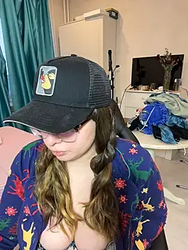 Snapshot of DienkaGreen chatting on 4, 2, 2026 DienkaGreen online show from 4, 2, 2026