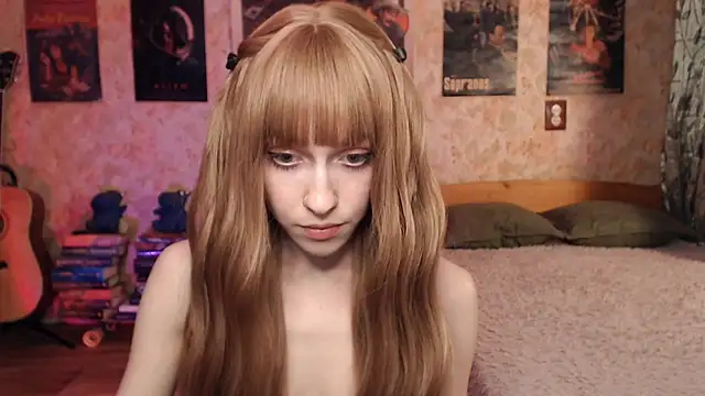 Friendly Ellie online show from 5, 12, 2025