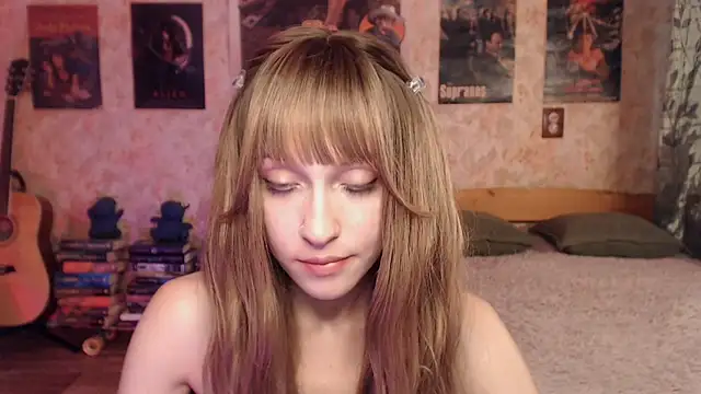 Snapshot of Friendly_Ellie chatting on 2, 7, 2026 Friendly Ellie online show from 2, 7, 2026