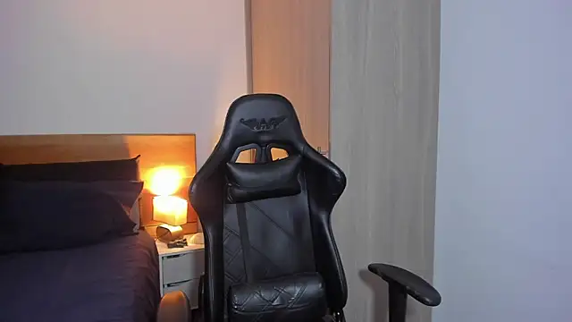 Justyn Torres online show from 4, 12, 2024