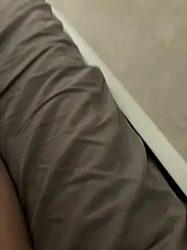 Snapshot of agitnizci13 chatting on 5, 1, 2025 agitnizci13 online show from 5, 1, 2025