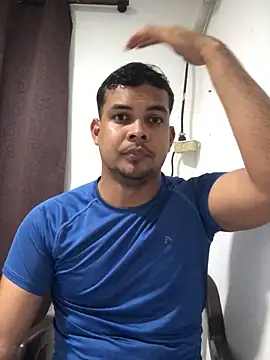 Snapshot of ElsecretodeBruno chatting on 13, 9, 2025 ElsecretodeBruno online show from 13, 9, 2025