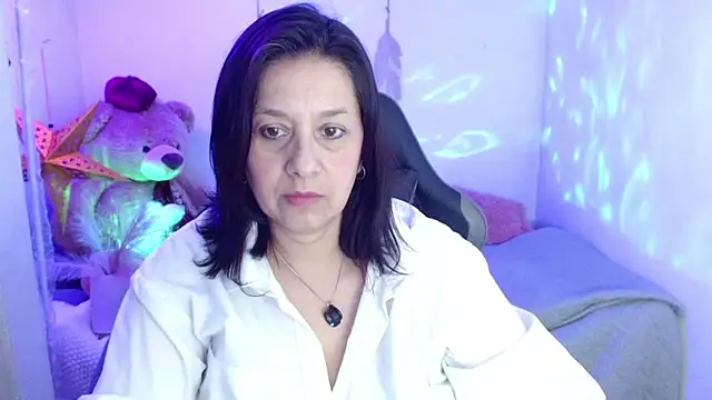 camilalatti online show from 23, 4, 2026