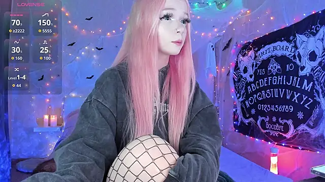 Snapshot of Misty_Shadow chatting on 2, 11, 2025 Misty Shadow online show from 2, 11, 2025