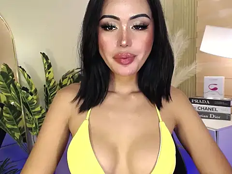 Snapshot of HeavenlyStar chatting on 12, 1, 2025 HeavenlyStar online show from 12, 1, 2025