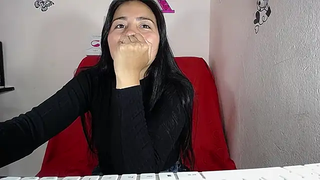 hanna girl21 online show from 7, 3, 2025