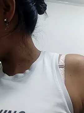 hanna girl21 online show from 13, 2, 2026