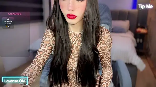 UrdreamTSgirl online show from 1, 2, 2026