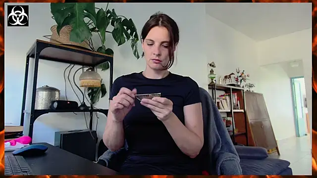 Snapshot of LanaCorona chatting on 18, 9, 2025 LanaCorona online show from 18, 9, 2025