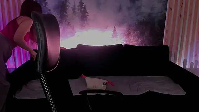 Snapshot of JennyDens chatting on 8, 1, 2025 JennyDens online show from 8, 1, 2025