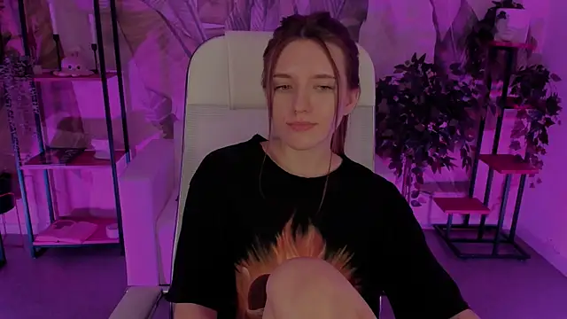 Snapshot of JennyDens chatting on 10, 3, 2025 JennyDens online show from 10, 3, 2025