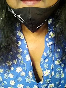 sexynayan23 online show from 9, 3, 2026