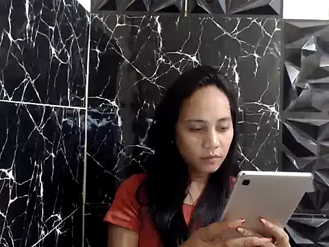 Snapshot of MissKeanna chatting on 5, 1, 2025 MissKeanna online show from 5, 1, 2025