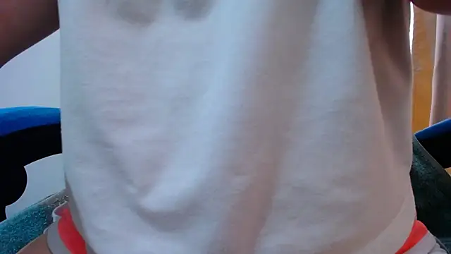 Snapshot of klylls_squirt_ chatting on 5, 11, 2025 klylls squirt online show from 5, 11, 2025