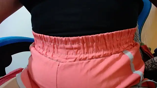 Snapshot of klylls_squirt_ chatting on 1, 12, 2025 klylls squirt online show from 1, 12, 2025