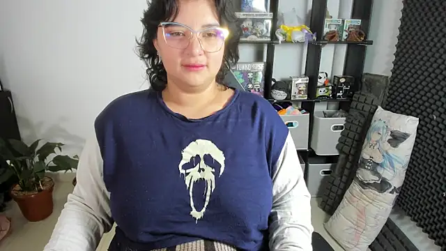 Snapshot of aika-dreams chatting on 6, 3, 2025 aika-dreams online show from 6, 3, 2025