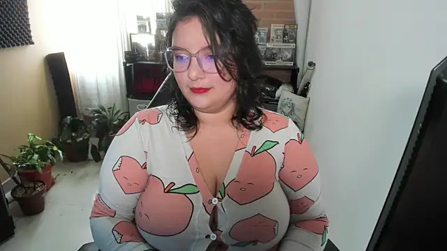 Snapshot of aika-dreams chatting on 18, 9, 2025 aika-dreams online show from 18, 9, 2025