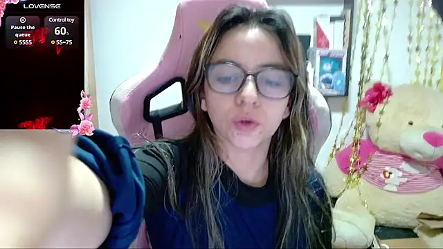 Maggie Fox3 online show from 1, 2, 2025