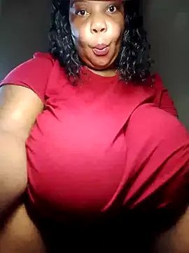 Snapshot of Lovelyboobs01 chatting on 17, 3, 2025 Lovelyboobs01 online show from 17, 3, 2025