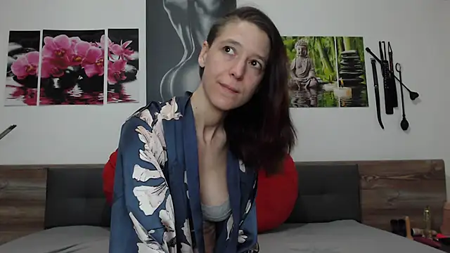 Naschkatze01 online show from 9, 2, 2025