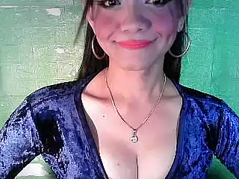 Snapshot of Rosebaumgardner1234 chatting on 15, 2, 2025 Rosebaumgardner1234 online show from 15, 2, 2025