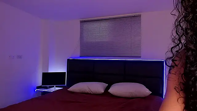 GiaFaaris online show from 15, 2, 2025