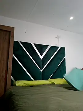 SweetAppleCandyxx online show from 18, 12, 2025