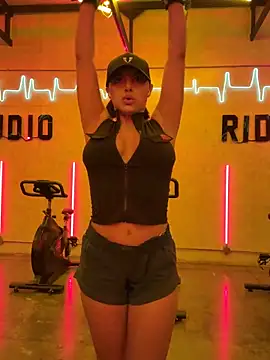 Snapshot of alexademie1 chatting on 14, 2, 2025 alexademie1 online show from 14, 2, 2025