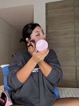 Snapshot of alexademie1 chatting on 23, 11, 2025 alexademie1 online show from 23, 11, 2025