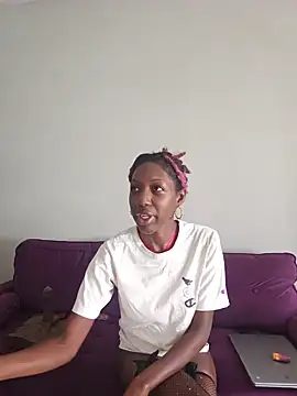 Snapshot of oliviaprettypussy chatting on 20, 5, 2026 oliviaprettypussy online show from 20, 5, 2026