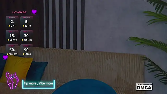 Holl1Would online show from 28, 1, 2025