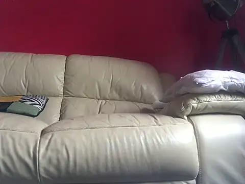 louh261 online show from 22, 10, 2025