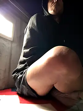 Roberts8inchcock online show from 3, 2, 2026