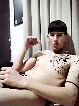 Snapshot of BIG___BEN chatting on 15, 12, 2024 BIG BEN online show from 15, 12, 2024